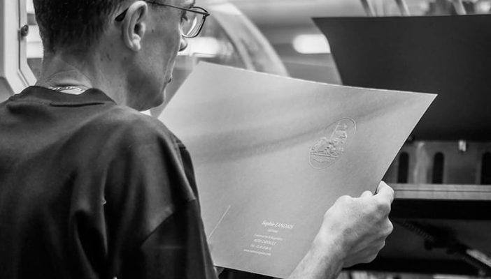 controle-qualite-gaufrage